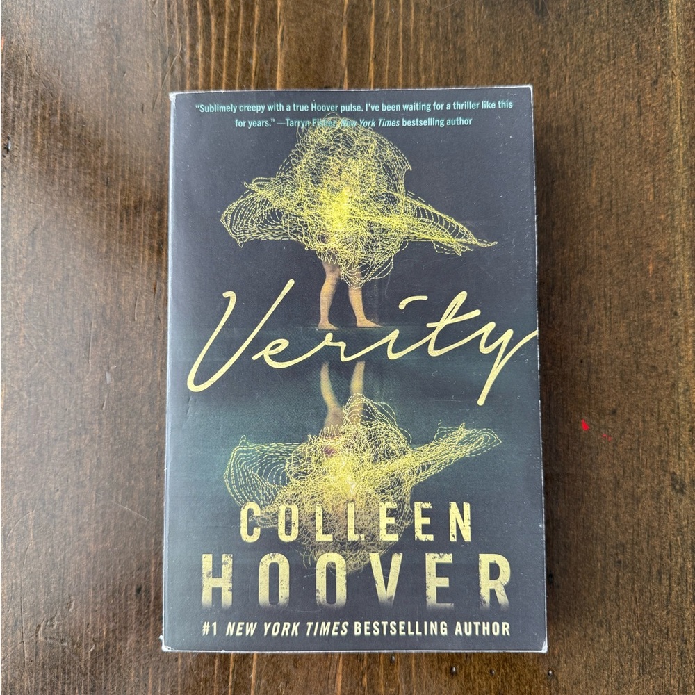 Verity by Colleen Hoover Paperback